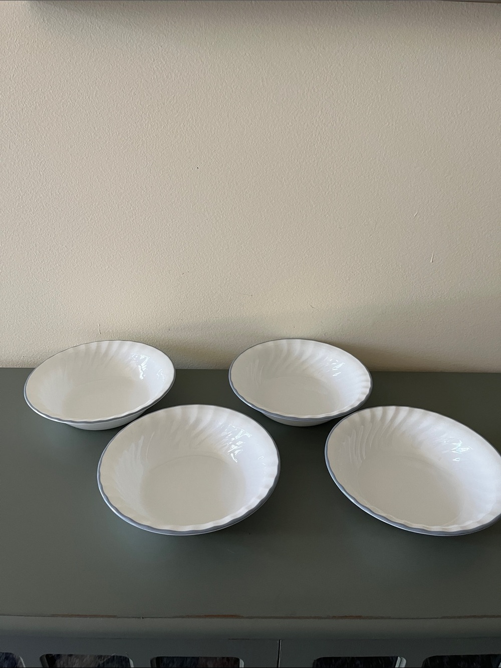 Vintage Corelle Impressive Pink Trio Soup/ Cereal 7.25” Set of 4